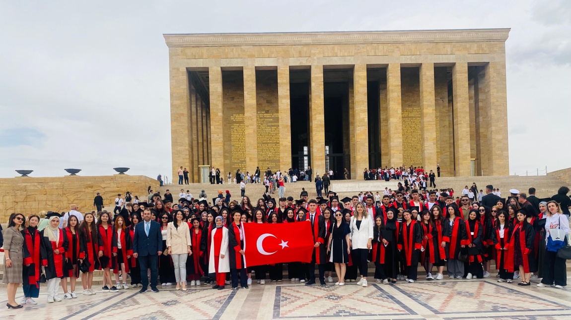 Mezunlarımız ATAMIZIN Huzurunda